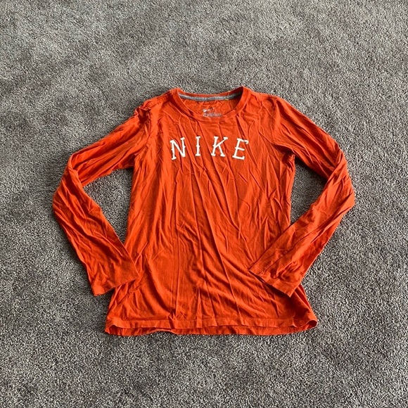 Nike Top SIZE M - Picture 1 of 4